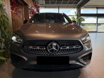 Mercedes GLA II Off-roader Facelifting 2.0 220 190KM 2025 MERCEDES-BENZ GLA 220 4-Matic AMG Line 2.0 (190KM) 2025, zdjęcie 1