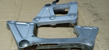 YAMAHA TDM 850 4TX UCHWYT MOCOWANIE SILNIKA RAMY ŁAPY MOCOWANIA UCHWYTY