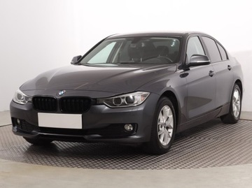 BMW Seria 3 F30-F31-F34 Limuzyna 2.0 318d 143KM 2013 BMW 3 318 d, Navi, Xenon, Bi-Xenon, Klima, zdjęcie 1