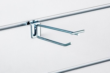 Одинарный крючок. Стенка оцинкованная, со стрелой 15 см.