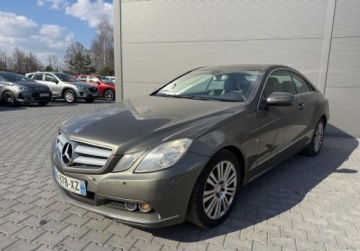 Mercedes Klasa E W212 Coupe 250 CDI BlueEFFICIENCY 204KM 2010 Mercedes-Benz Klasa E bezwypadekserwisautomat 2.1 Diesel 204KM, zdjęcie 7
