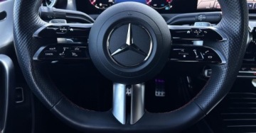 Mercedes Klasa A W177/V177 Sedan Facelifting 1.3 200 163KM 2023 Mercedes-Benz Klasa A Salon PL AMG Line Kamera Czujniki MBUX Carplay Andro, zdjęcie 13