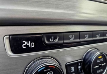 Volkswagen Golf VII Hatchback 3d 1.4 TSI BlueMotion Technology 125KM 2015 Volkswagen Golf Volkswagen Golf 1.4 TSI (BlueMotion Technology) DSG Highli, zdjęcie 25