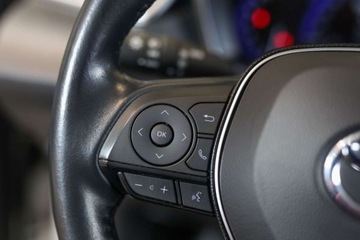 Toyota Corolla XII Sedan 1.8 Hybrid 122KM 2021 Toyota Corolla 1.8 Hybrid Comfort Style Tech 1.8 Hybryda 122KM, zdjęcie 17