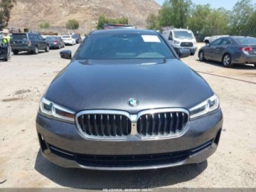 BMW Seria 5 G30-G31 2021 BMW Seria 5 530E 2021 2.0l 2.0 Hybryda 181KM, zdjęcie 7