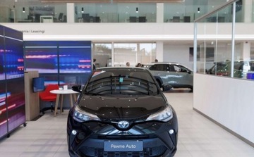 Toyota C-HR I Crossover Facelifting 1.8 Hybrid 122KM 2023 Toyota C-HR 1.8 Hybrid Style 1.8 Hybryda 122KM