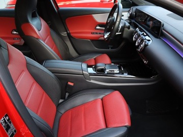 Mercedes Klasa A W177/V177 Hatchback 2.0 250 224KM 2018 Mercedes A A 250, Salon Polska, Serwis ASO, zdjęcie 8