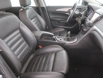 Opel Insignia I Country Tourer 1.6 CDTI Ecotec 136KM 2015 Opel Insignia 1.6 CDTI, Navi, Klima, Klimatronic, zdjęcie 8