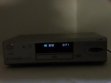 Рекордер Philips DVDR 990/021