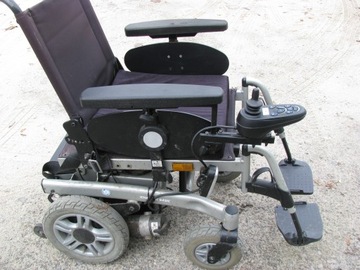 Электрическая инвалидная коляска Meyra iChair Basic 2/4/24