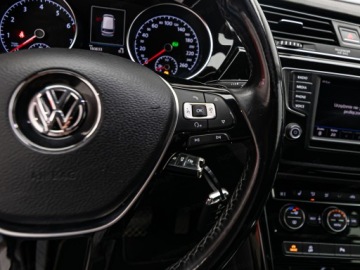 Volkswagen Touran III 1.4 TSI 150KM 2017 VOLKSWAGEN Touran 1.4 TSI Highline DSG 7os. 150KM 2017, zdjęcie 14