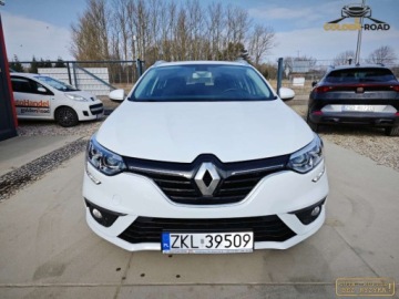 Renault Megane IV Grandtour Facelifting 1.5 Blue dCi 115KM 2020 Renault Megane 1,5 DCI 115KM klima elektryka navi czujniki zarejestrowany, zdjęcie 2