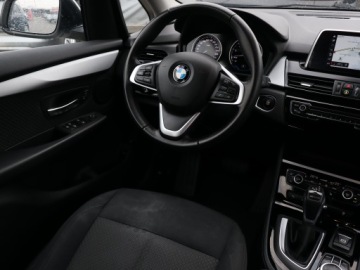 BMW Seria 2 F22-F23-F45-F46 Active Tourer Facelifting 225xe 224KM 2019 BMW 2 Active Tourer 225xe Active Tourer, 4X4, zdjęcie 6