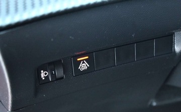 Peugeot 208 II e-208 Elektryczny 136KM 2021 Peugeot 208 e 208 Apple car Android auto Asystent pasa ruchu 136KM, zdjęcie 25