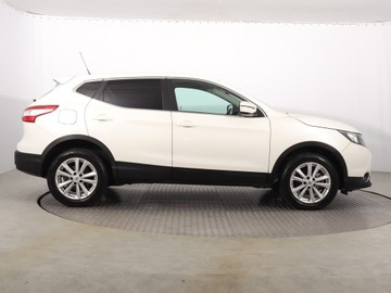 Nissan Qashqai II Crossover 1.6 dCi 130KM 2015 Nissan Qashqai 1.6 dCi, 4X4, Navi, Klima, zdjęcie 5