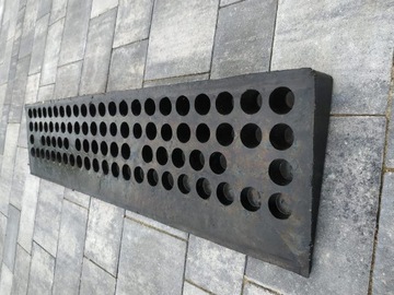 Резиновый пандус, бордюр толщиной 6 см.