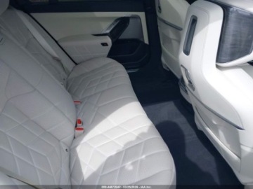 BMW Seria 7 G70 2024 BMW Seria 7 740i, 2024r., 4x4, 3.0L 3.0 Benzyna 375KM, zdjęcie 10