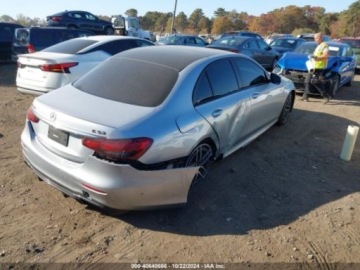 Mercedes Klasa E W213 2021 Mercedes-Benz Klasa E amg 53, 2021r., 4x4, 3.0L 3.0 Benzyna 429KM, zdjęcie 2
