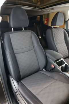 Nissan Qashqai II Crossover 1.2 DIG-T 115KM 2017 Nissan Qashqai 1.2 DIG-T N-Connecta EU6 1.2 Benzyna 115KM, zdjęcie 27