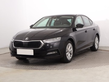 Skoda Octavia III Liftback Facelifting 1.5 TSI ACT 150KM 2020 Skoda Octavia 1.5 TSI, Salon Polska, zdjęcie 1