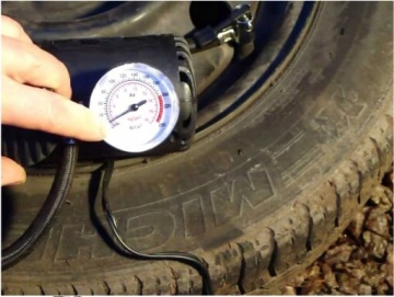 МОЩНЫЙ АВТОМОБИЛЬНЫЙ КОМПРЕССОР 230/12 В 250 PSI