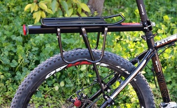 Алюминиевое заднее велосипедное крепление универсальное туристическое 50 кг на подседельный штырь