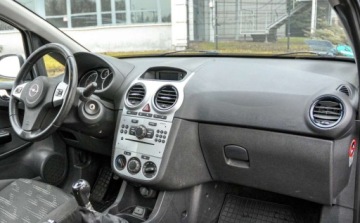 Opel Corsa D Hatchback 1.4 Twinport ECOTEC 100KM 2011 Opel Corsa 1,4 LPG Lift 2011 r. 1.4 BenzynaLPG 100KM, zdjęcie 9