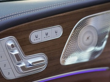 Mercedes GLE V167 SUV Facelifting 2.0 300d 269KM 2026 MERCEDES-BENZ GLE 300 d 4-Matic AMG Line 2.0 (269KM) 2026, zdjęcie 13