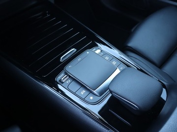 Mercedes GLB SUV 1.3 200 163KM 2022 Mercedes GLB GLB 200 4MATIC, Salon Polska, zdjęcie 20