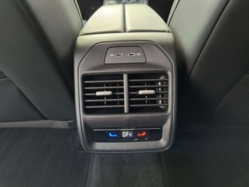 Volkswagen Passat B8 Variant Facelifting 2.0 TDI SCR 150KM 2025 Volkswagen Passat serwis ASO 2.0TDI 150KM bezwypadkow gwarancja pakiety ka, zdjęcie 19