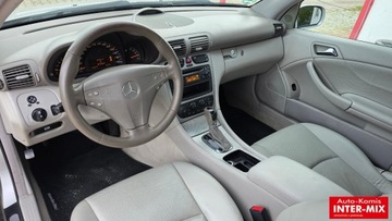 Mercedes Klasa C W203 Sedan W203 2.1 (C 220 CDI) 143KM 2003 Mercedes-Benz Klasa C zarejestrowany automat C 220 CDI 2.1 Diesel 143KM, zdjęcie 24