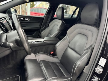 Volvo V60 II  Kombi 2.0 D4 190KM 2020 VOLVO V 60 R-Design 2.0 D 190 KM AUTOMAT CarPlay LED / PAMIĘCI, zdjęcie 8