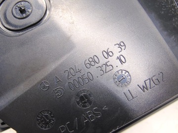 LOKETNÍ OPĚRKA SKŘÍŇKA MERCEDES W204 A2046800639