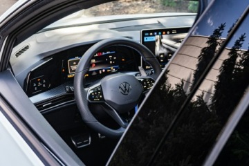 Volkswagen Golf VIII R Facelifting 2.0 TSI 333KM 2026 Volkswagen Golf R 2.0 TSI 4Motion 333 KM DSG -, zdjęcie 12