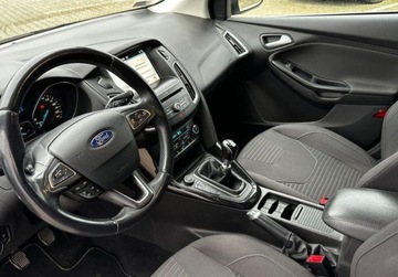 Ford Focus III Sedan Facelifting 1.5 EcoBoost 150KM 2018 Ford Focus 1.5 EcoBoost Titanium Navi Winter 150KM Salon PL 1.5 Benzyna, zdjęcie 5