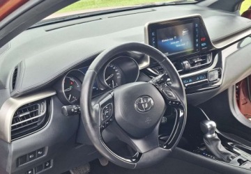 Toyota C-HR I Crossover Facelifting 1.8 Hybrid 122KM 2020 Toyota C-HR Toyota C-HR 1.8 Hybryda 122KM, zdjęcie 12