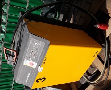 PROSTOWNIK AKUMULATOR TRAKCYJNY 48V 125A ŁADOWARKA