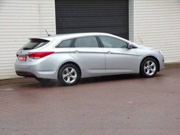 Hyundai i40 Kombi 1.6 GDI 135KM 2013 Hyundai i40 XENON KLIMATRONIC LED 1,6 135KM, zdjęcie 14