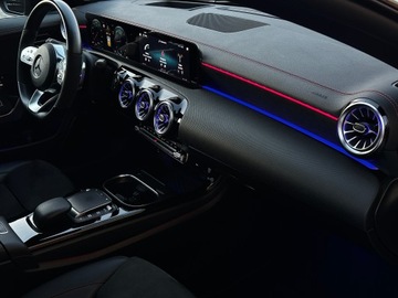 Mercedes CLA C118/X118 Shooting Brake 2.0 200d 150KM 2021 Mercedes-Benz CLA 2.0D AMG LINE/PANORAMA/ Multibeam/Gwarancja/F-VAT 23/ASO, zdjęcie 31