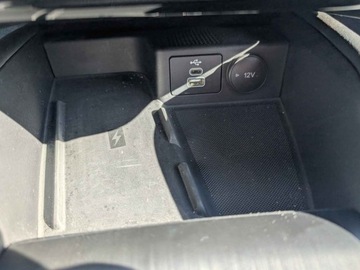 Ford Kuga III SUV Plug-In Facelifting 2.5 PHEV 243KM 2025 Od ręki - ST-Line eCVT 2.5 PHEV FWD 243KM / Pakiet Winter, zdjęcie 7