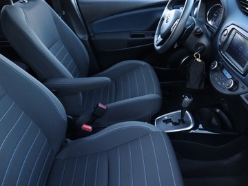 Toyota Yaris III Hatchback 5d Facelifting 2017 1.5 Dual VVT-iE 111KM 2020 Toyota Yaris 1.5 Dual VVT-i, Salon Polska, zdjęcie 8