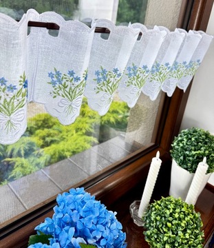 Firanka Kuchnia Biała Zazdrostka Natura Haft Niebieski Kwiatuszek wys 20 cm