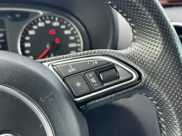 Audi A1 I Hatchback 3d 1.6 TDI 105KM 2011 Audi A1 3-drzwiowe 1.6 TDI 105KM 2011r, S-Line, zdjęcie 19