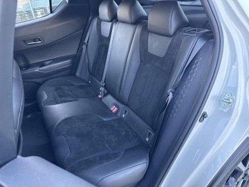 Toyota Corolla XII Hatchback 1.8 Hybrid 122KM 2020 Toyota C-HR 1.8 Hybrid Selection Toyota C-HR Hybri, zdjęcie 24