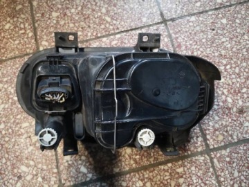 Правая передняя фара VW Volkswagen Golf IV 97-06р. VALEO