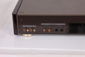 Цифровой магнитофон Sony DTC-60ES