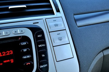 Ford Kuga I 2009 Ford Kuga 2.0 TDCi 136KM Climatronic 2XParktronik, zdjęcie 18