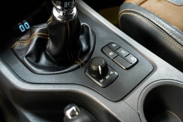 Ford Ranger V Podwójna kabina Facelifting 3.2 Duratorq TDCI 200KM 2017 Ford Ranger 3.2 200KM*4x4*Wildtrak*Salon, zdjęcie 15