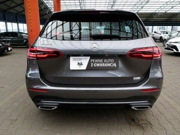Mercedes Klasa B W247 Sports Tourer 1.3 B180  136KM 2019 Mercedes B 180 GWARANCJA Kraj 1-WŁ BEZWYP LED, zdjęcie 3
