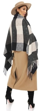 БЕЖЕВАЯ КРУГЛАЯ ВОЙЛОЧНАЯ ШЛЯПА на золотой цепочке